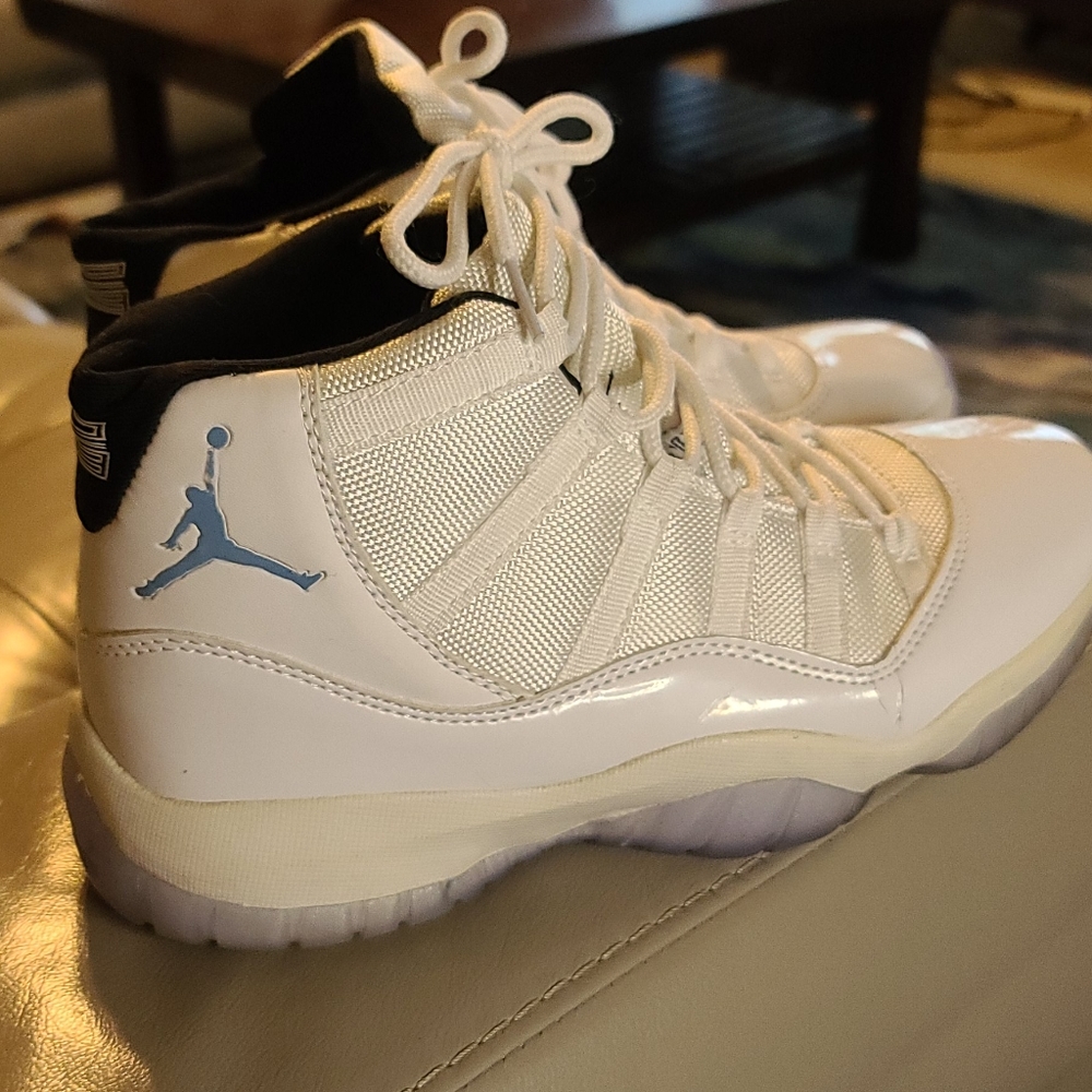 White Jordan Sneakers